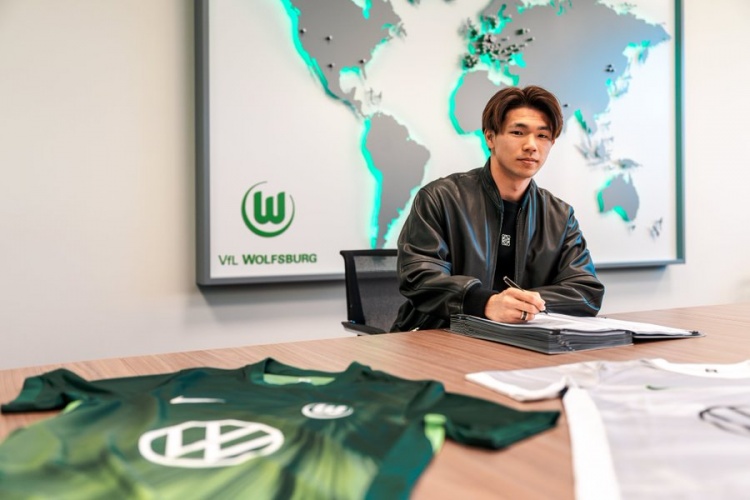 yl23455永利平台-官方:沃尔夫斯堡签下20岁日本前锋盐贝健人 据悉激活900万解约金